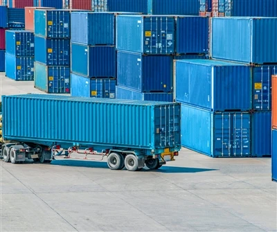 L'e-commerce transfrontaliero si sta rapidamente sviluppando e la città di Hu...